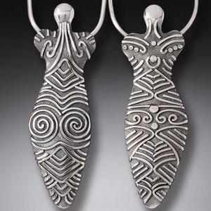 Zealandia | Cucuteni Goddess Pendant Necklace